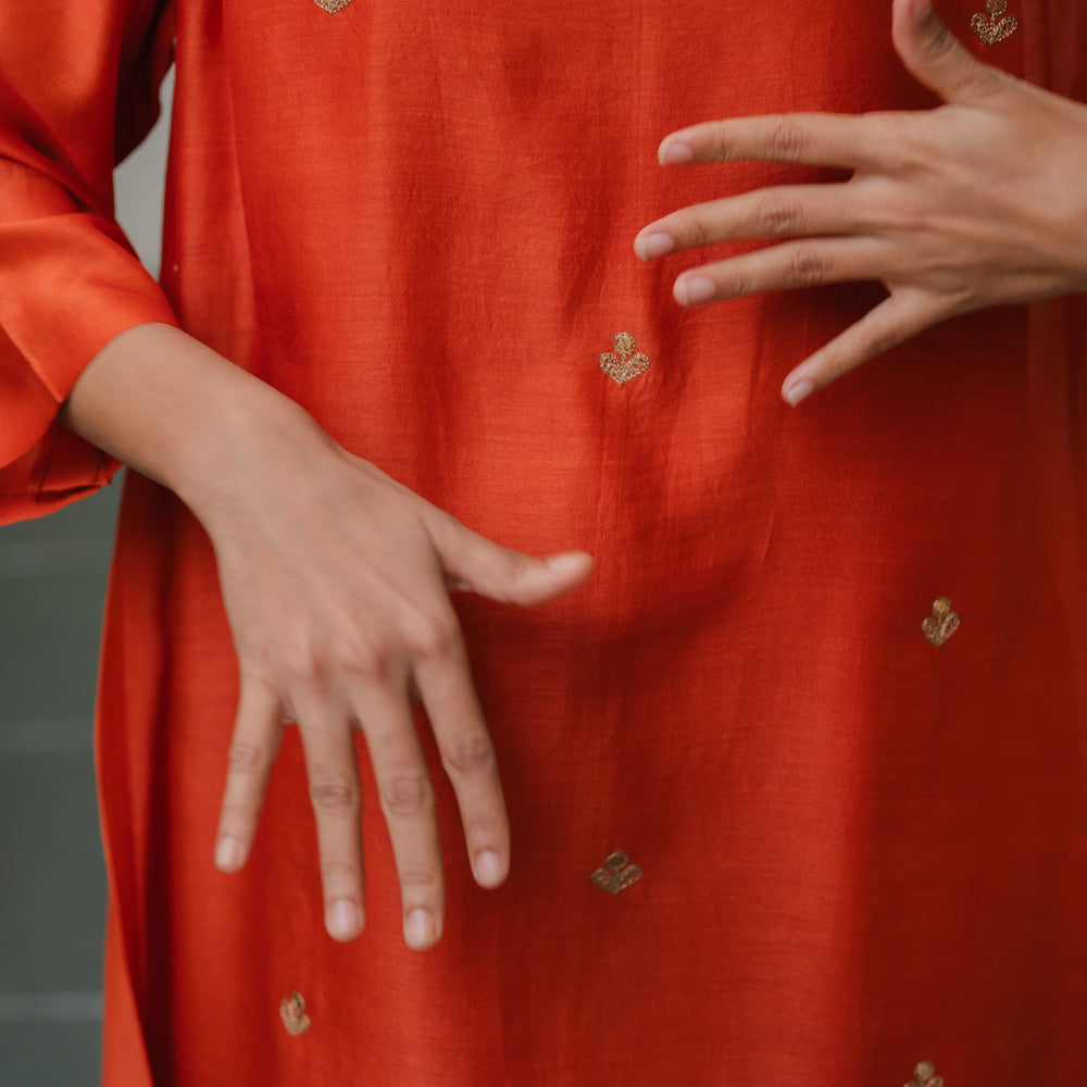 
                      
                        Aryahi Kurta
                      
                    