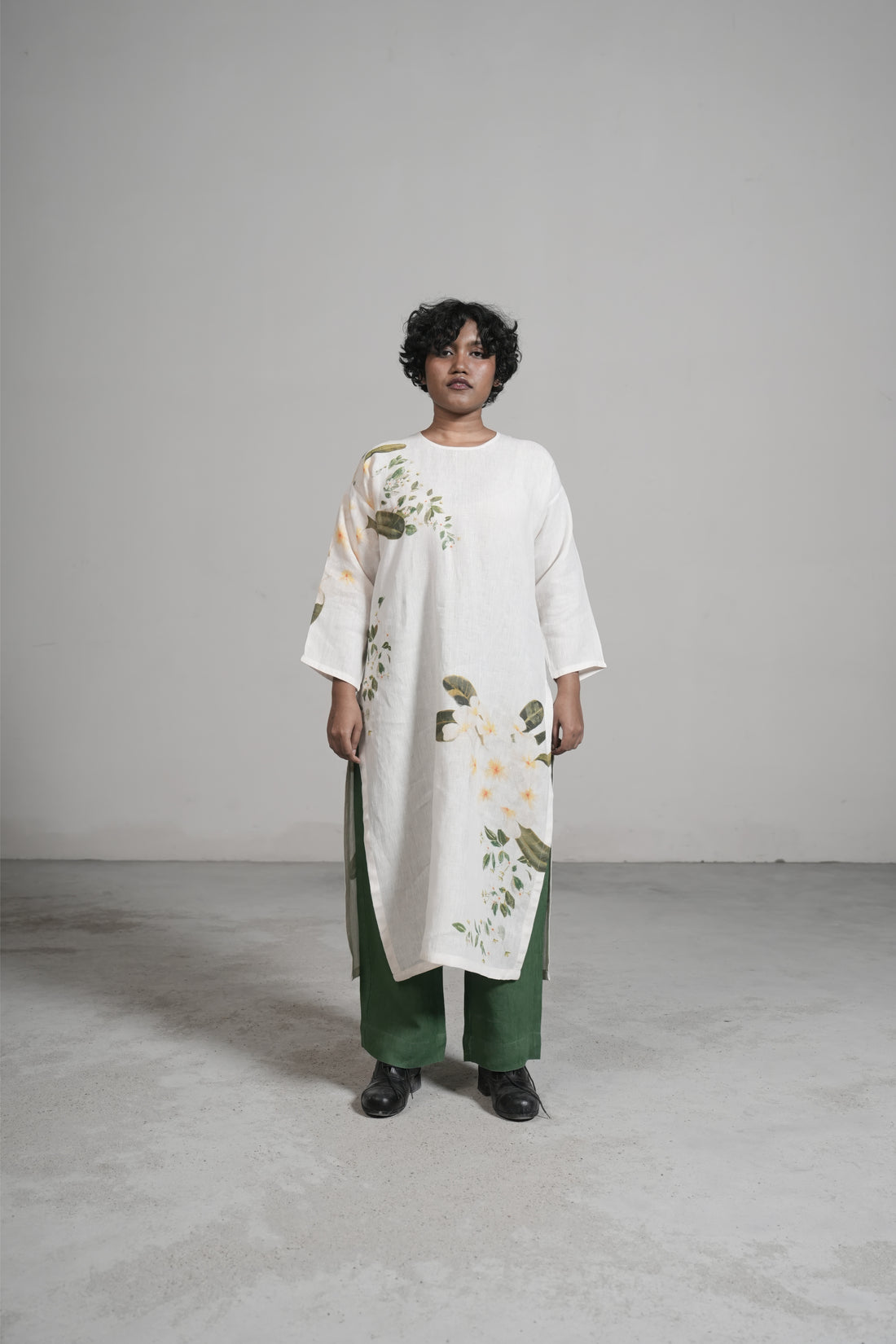 Niloufer Kurta