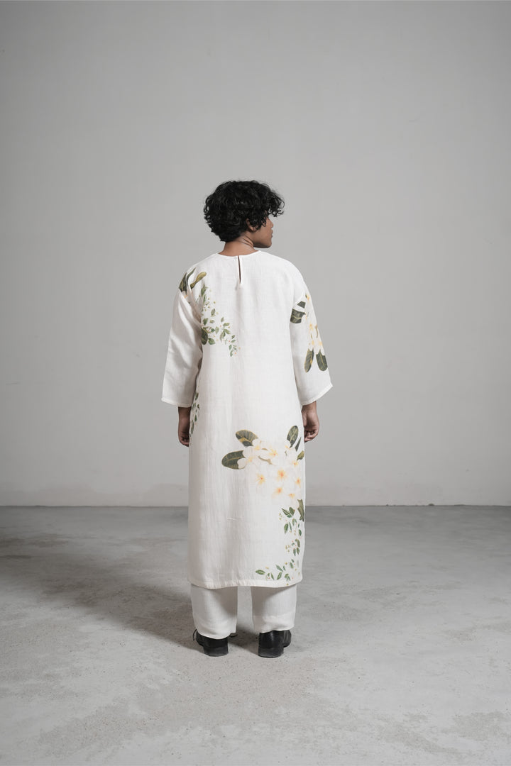 Niloufer Kurta